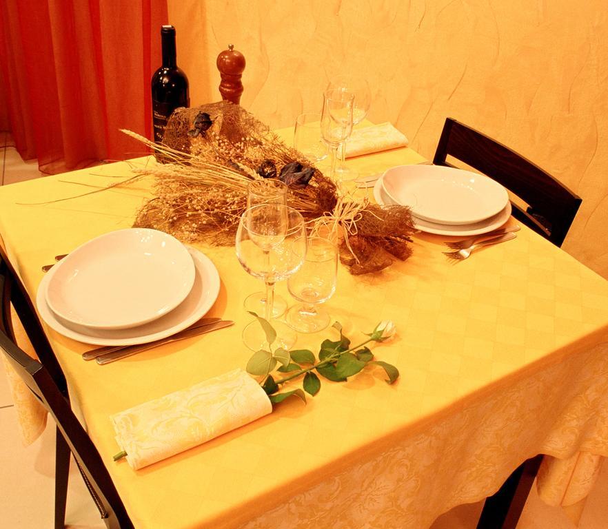 Hotel Italia Carmagnola Bagian luar foto